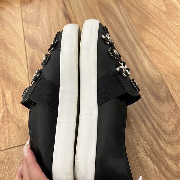 VC John Camuto Sneakers size 8 Women’s Black Leather Floral Embellished Slip On - Picture 7 of 9